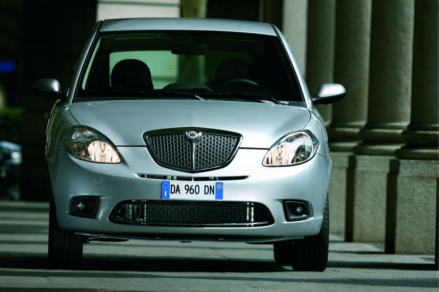  Lancia Ypsilon 2007 года  (фото 33 из 49)
